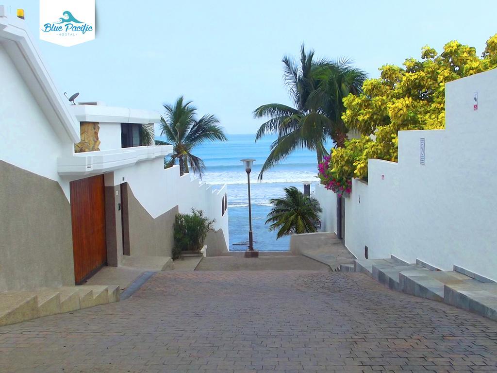 Hostal Blue Pacific Manta Exterior photo