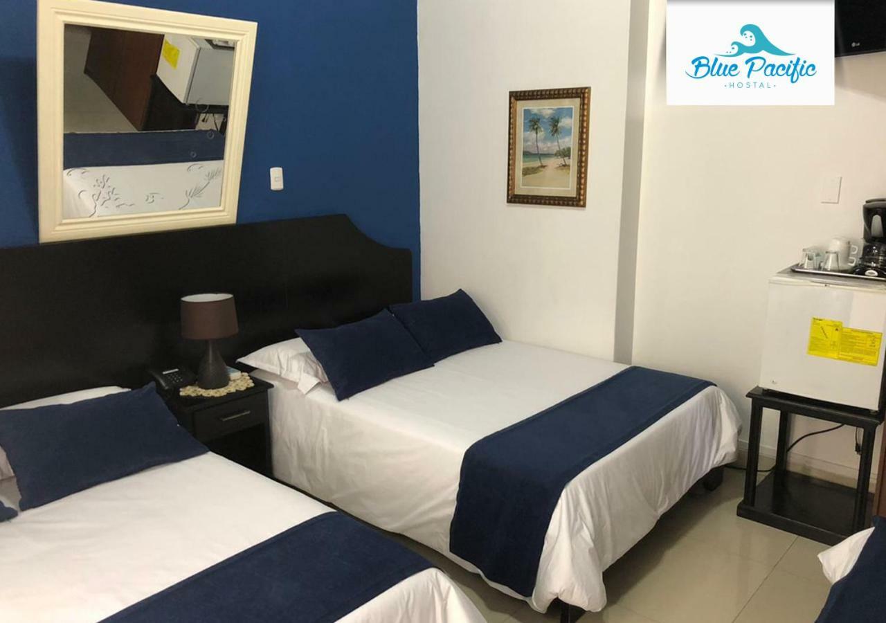 Hostal Blue Pacific Manta Exterior photo