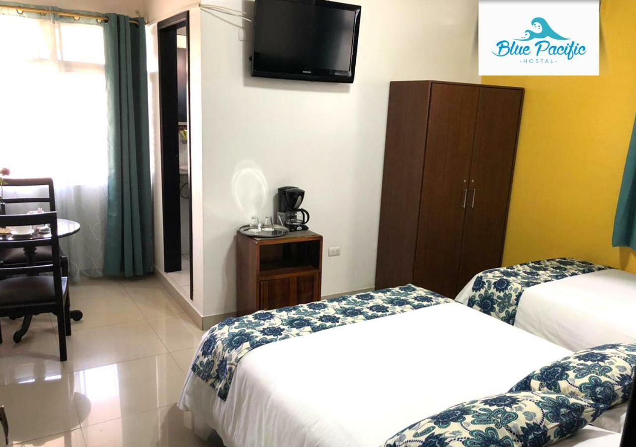 Hostal Blue Pacific Manta Exterior photo